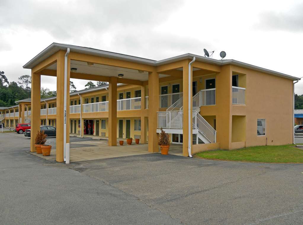 Red Roof Inn Valdosta - University Exterior foto